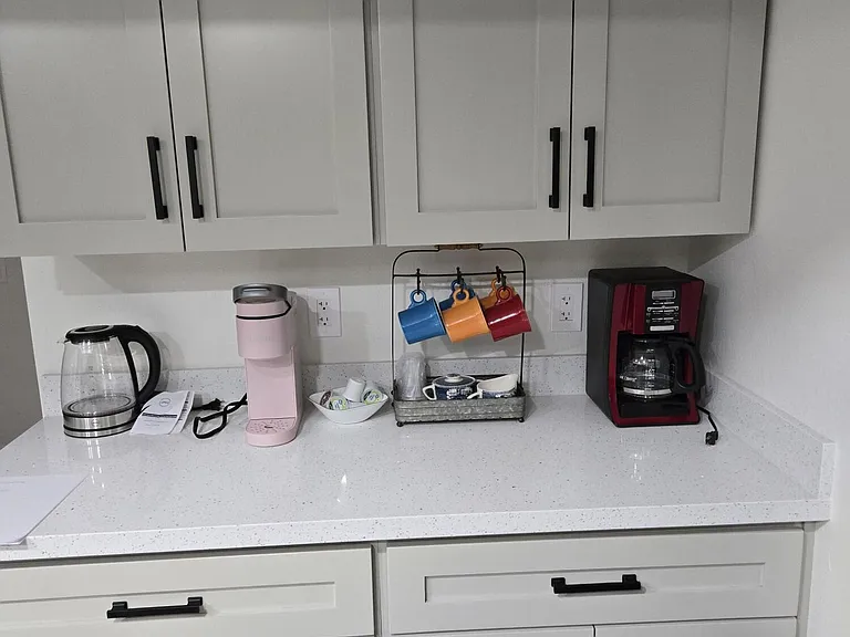 12930 W Seville Dr — Photo 18