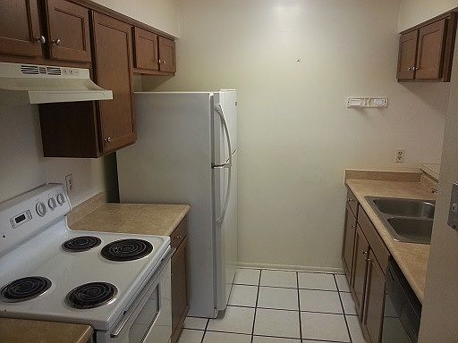 5th image of 7015 Harbor Heights Dr