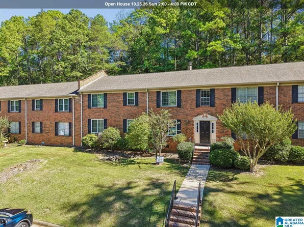 2202 Montreat Cir APT A, Vestavia Hills, AL 35216