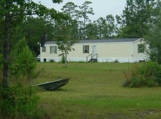 1617 Sunset Harbor Rd SE, Bolivia, NC 28422