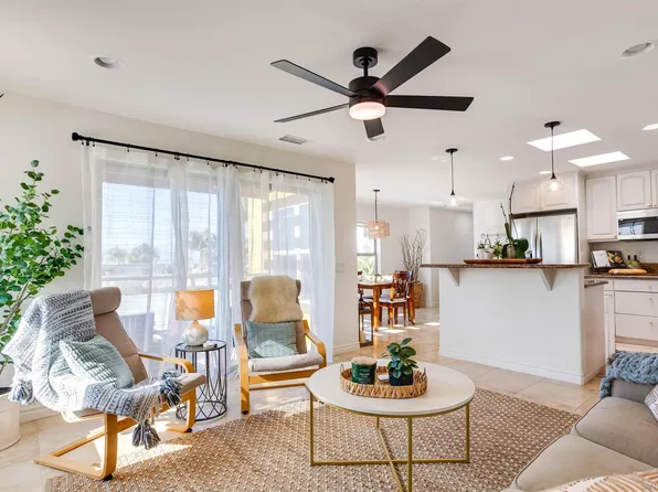 379 Bonair St, La Jolla, CA 92037