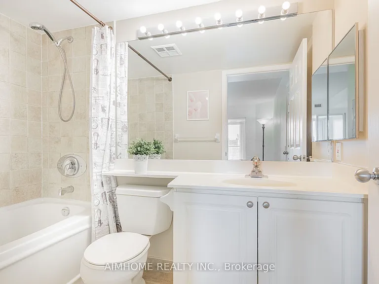 30 Harrison Garden Blvd #1106 — Photo 23