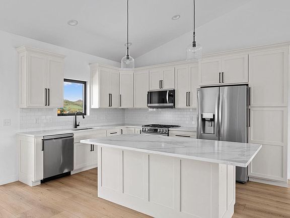 4th image of 269 Weston ROAD