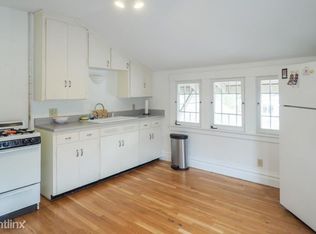 2324 Oakland Dr, Kalamazoo, MI 49008