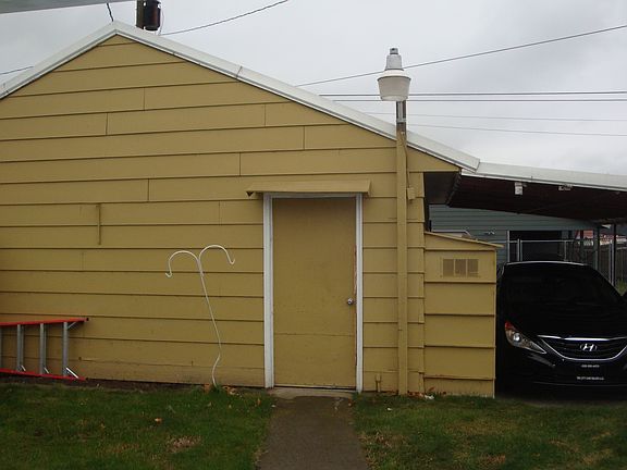 2nd image of 1928 W Yakima St