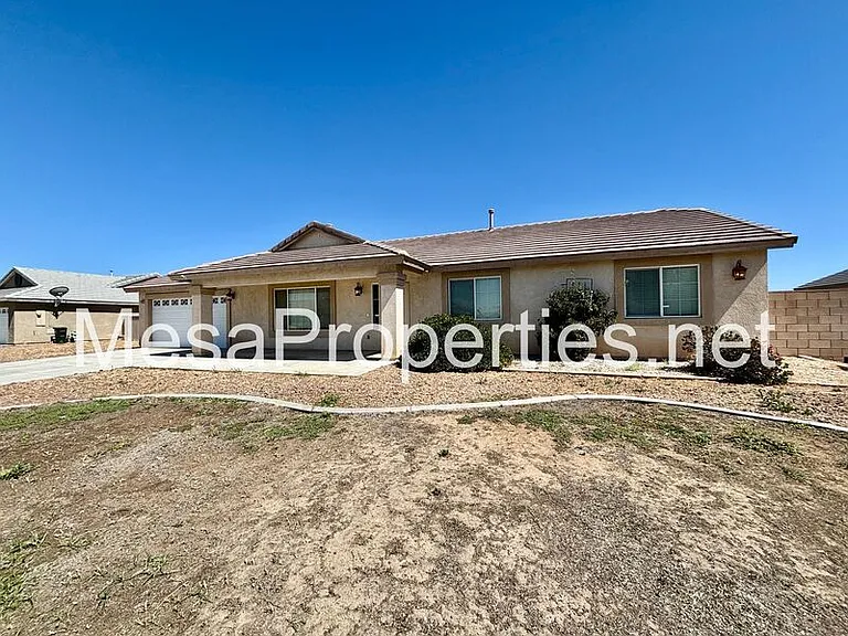 21172 Cabernet Ln — Photo 2