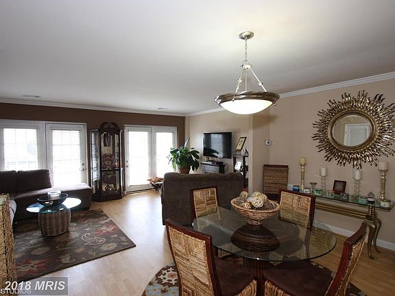 4th image of 4021 Chesterwood Dr #4021