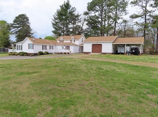207 Indian Oak Ave, Crewe, VA 23930