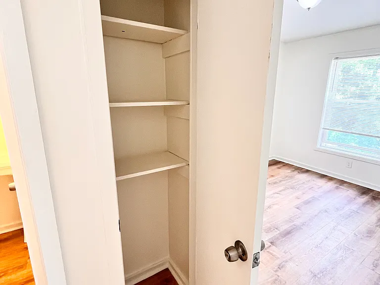 119 Bassett St #2B — Photo 17