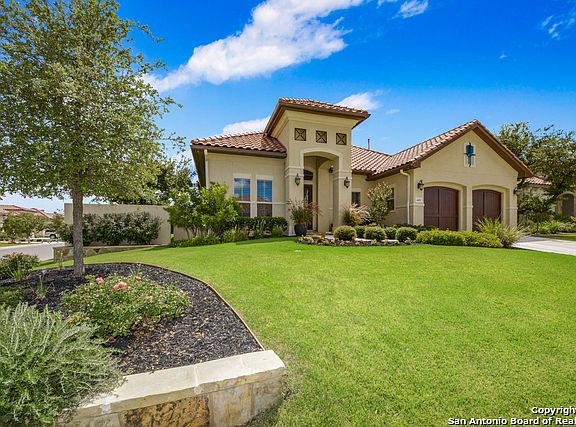 3rd image of 4402 Yorkshire Ct