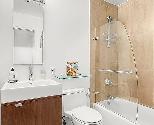 5th image of 301 E 79th St APT 17P