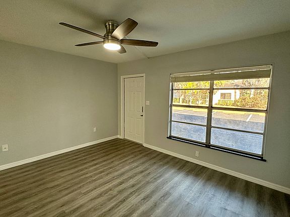 3rd image of 1872 Phillippi Shores Dr APT 2B