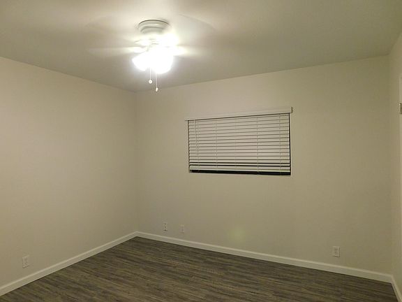 5th image of 4151 33rd St Unit 5