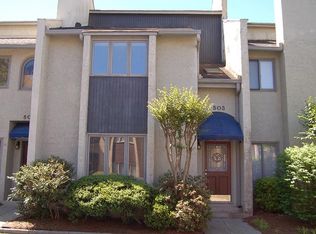503 Roswell Landing Dr, Roswell, GA