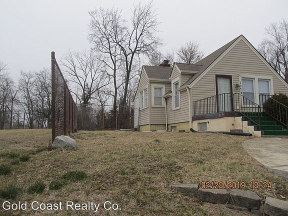 2nd image of 1079 Bertram Ave