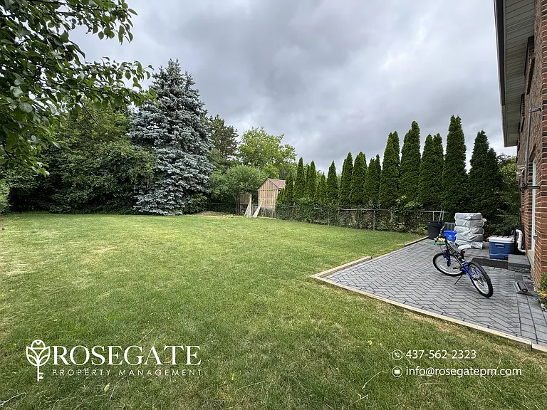 54 Roseville Dr #B — Photo 10