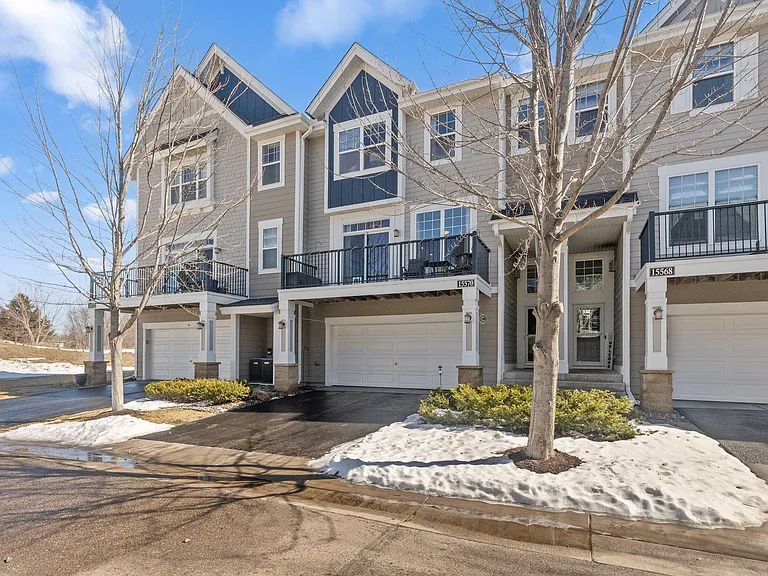 15570 Eagles Nest Way — Photo 2