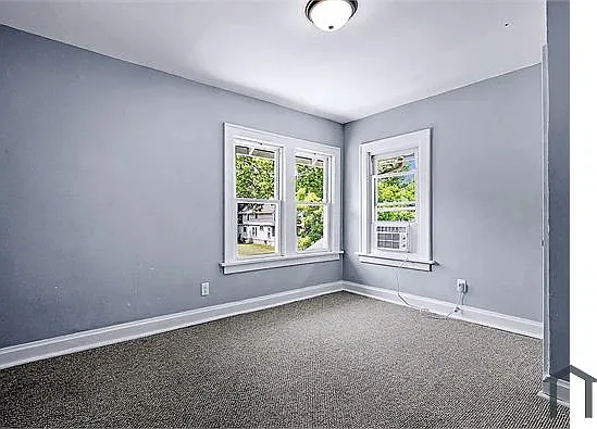 443 N Hinkley Ave — Photo 7