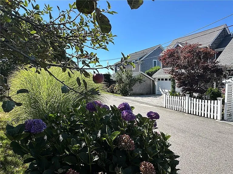 249 Tuckerman Ave #5 — Photo 33