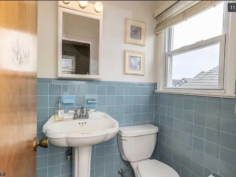 435 N Oxford Ave — Photo 11