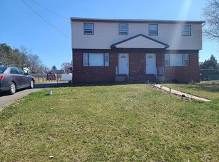 30 Bartha Ave, Edison, NJ 08817