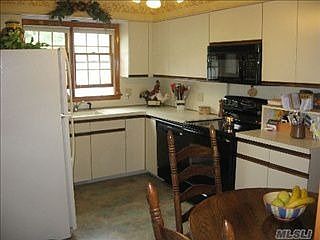1st image of 21 Greenridge Ave