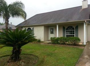 609 Governors Cir, La Place, LA 70068