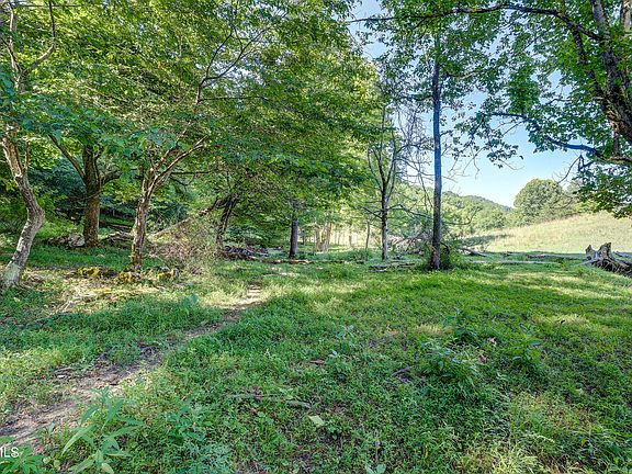 4th image of 2895 Cantwell Valley Rd