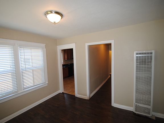 3rd image of 6325 Gretna Ave