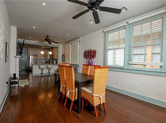4th image of 2422 Lapeyrouse St