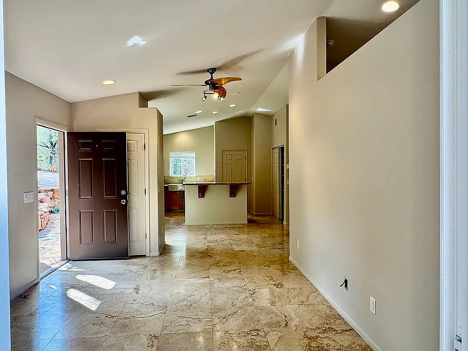 120 Carol Canyon Dr