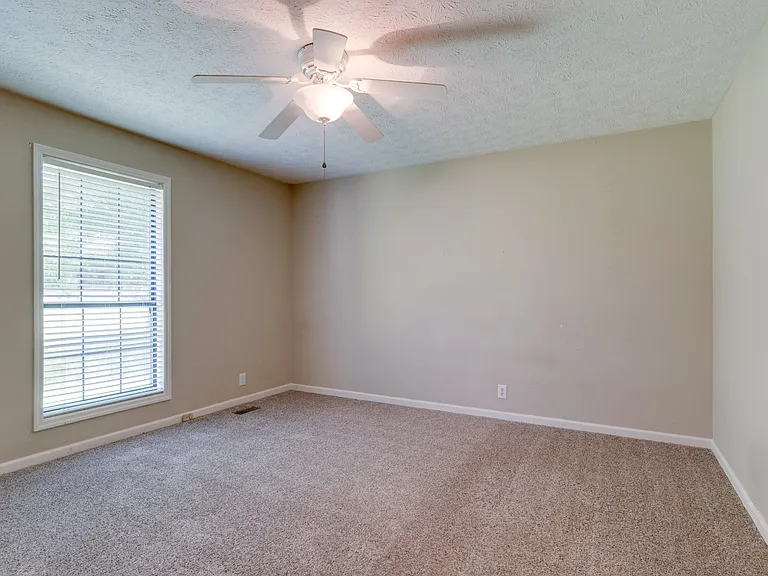 463 Calista Rd — Photo 12