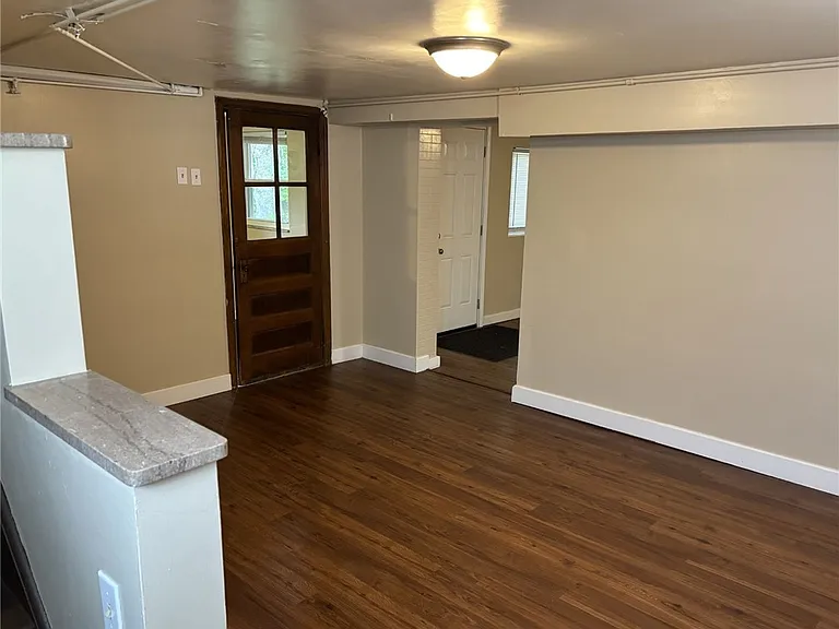 931 Hilltop St — Photo 14