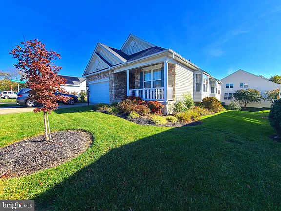 2nd image of 17297 Four Seasons Dr