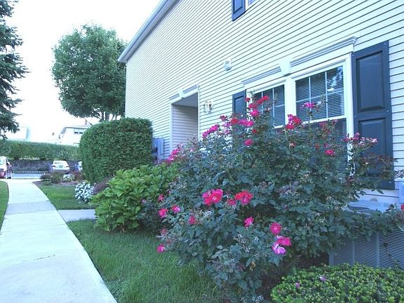 2nd image of 207 Cambridge Ct #H107