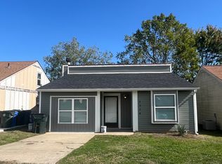 3324 Fox Trace Rd, Lexington, KY 40515