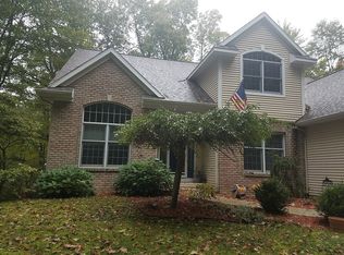 4196 Thornapple Hills Dr, Middleville, MI 49333