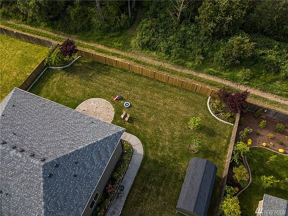 5th image of 980 Lyle Ridge Cir