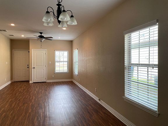 3rd image of 603 Franklin Ave