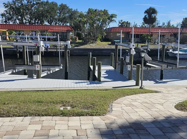 4109 El Dorado Cv, Bradenton, FL 34210