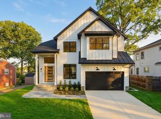 1207 Offutt Dr, Falls Church, VA 22046