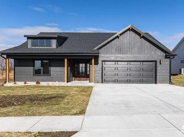 2605 Karen Ln, Junction City, KS 66441