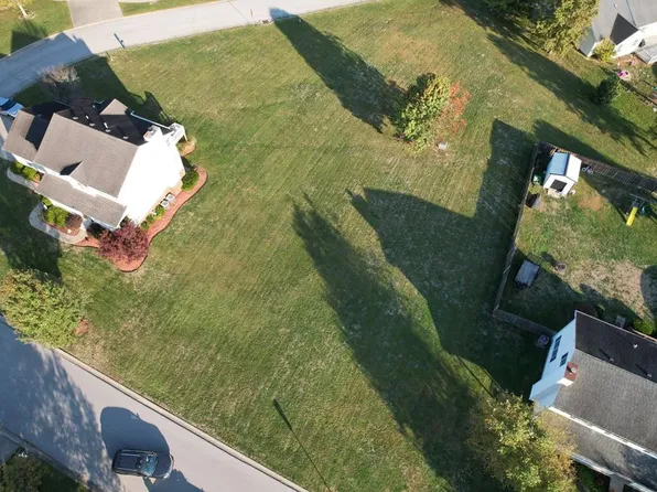 169 Shelby St, Maysville, KY 41056