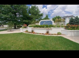 634 Waterford Dr, Edison, NJ 08817