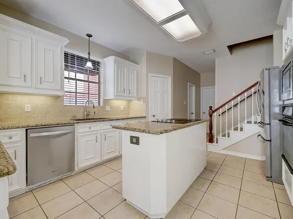 12923 Golden Rainbow Drive, Cypress, TX 77429