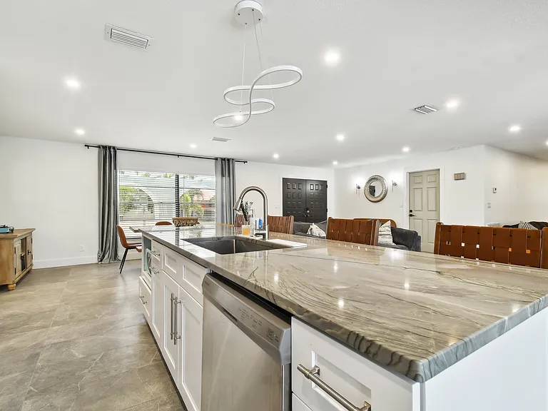 919 Chipaway Dr — Photo 14