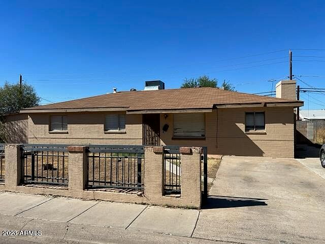 1st image of 2820 W MISSOURI Avenue