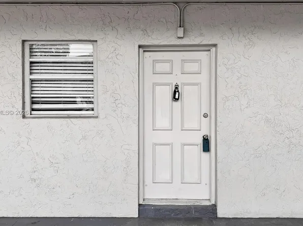 17255 SW 95th Ave APT 161, Palmetto Bay, FL 33157