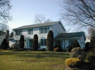 12 Azalea Trl, Westfield, NJ 07090