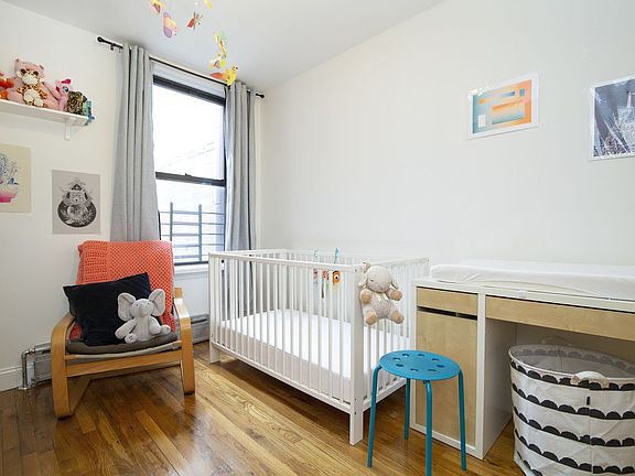 5th image of 447 Classon Ave APT 3